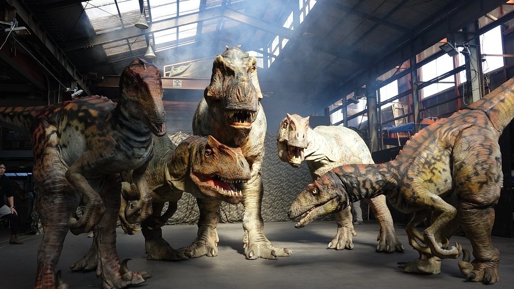 リアルな恐竜が来襲する体験型ライブ「DINO SAFARI」 ドラえもんとのコラボが実現！