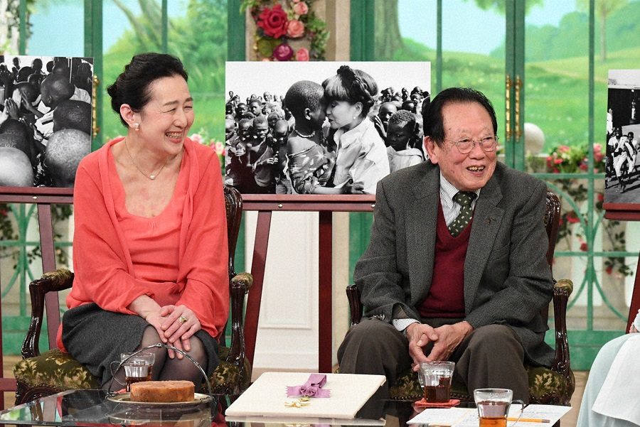 91歳の現役写真家・田沼武能。24歳年下の妻は、歯科医でありながら料理研究家