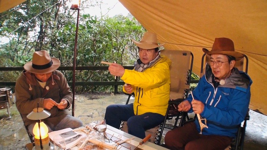 大和田伸也・獏が「これはいいね～」と絶賛！話題の“テントでできるサウナ”を体験