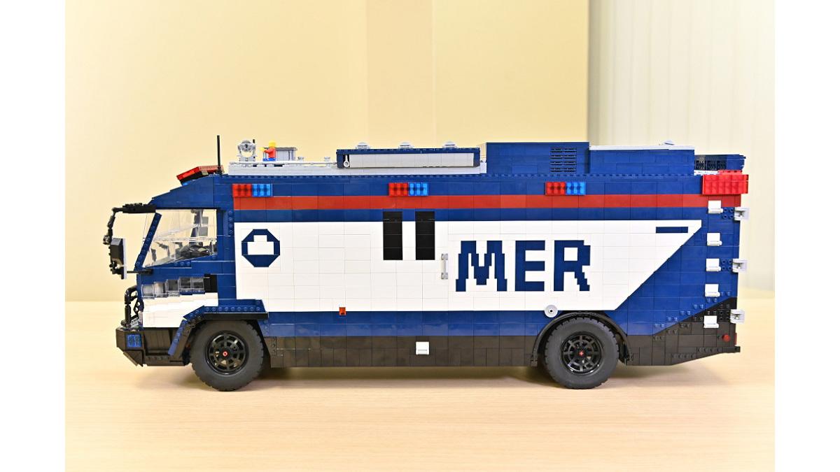 赤坂に『TOKYO MER』LEGO ERカー登場！東大LEGO部が全面協力